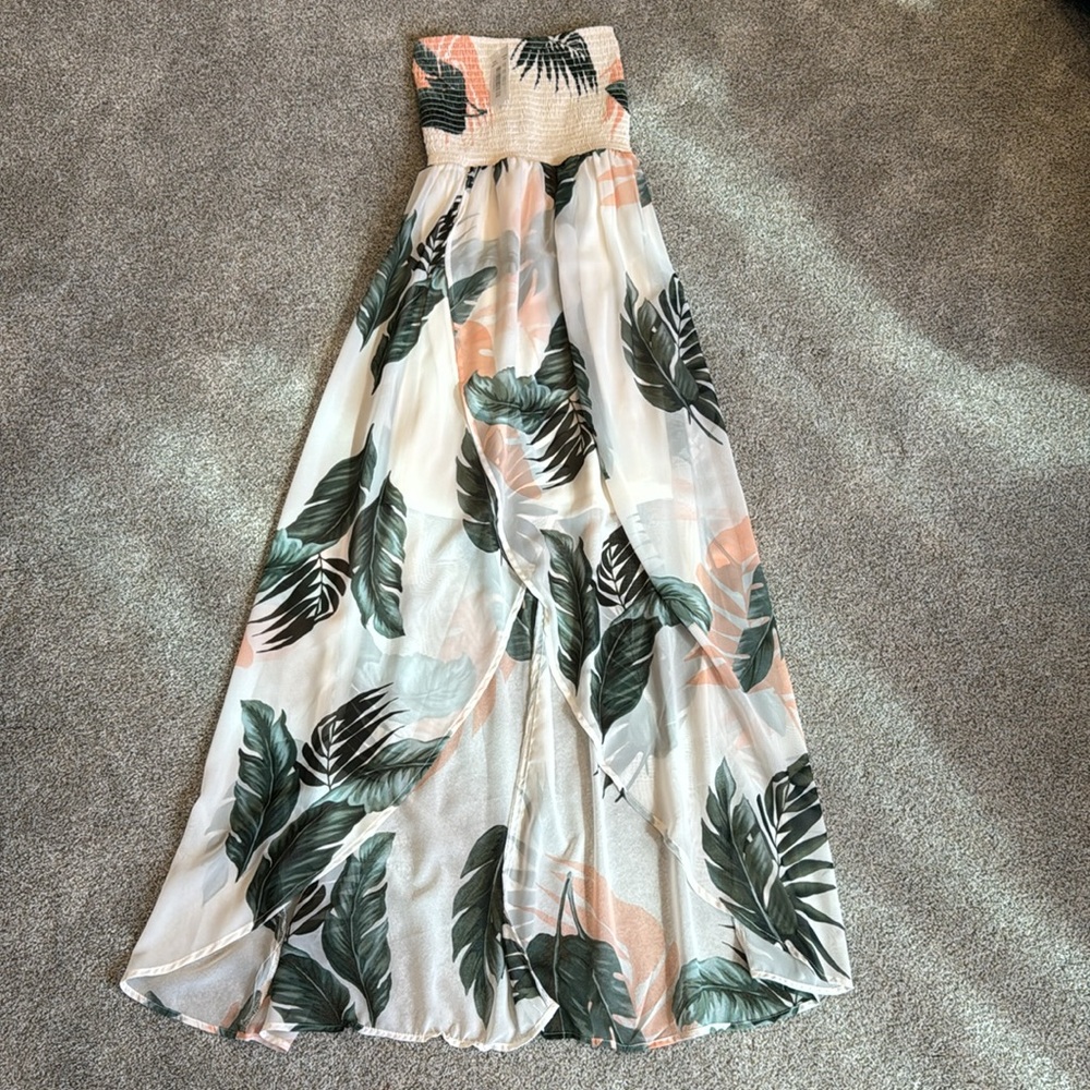 NWT Strapless Smocked Bodice Tropical Beach/Resort Dress
